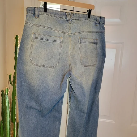 NWT Fashion Nova Drew Drop Waist Baggy Distressed Jeans, Size 16 - Picture 7 of 12